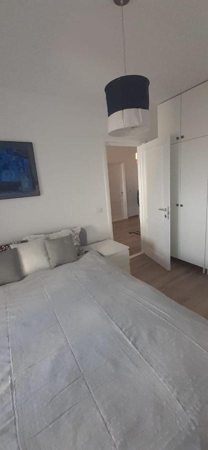 Apartament Central. Bloc Nou. Apartment Bacau Bagian luar foto