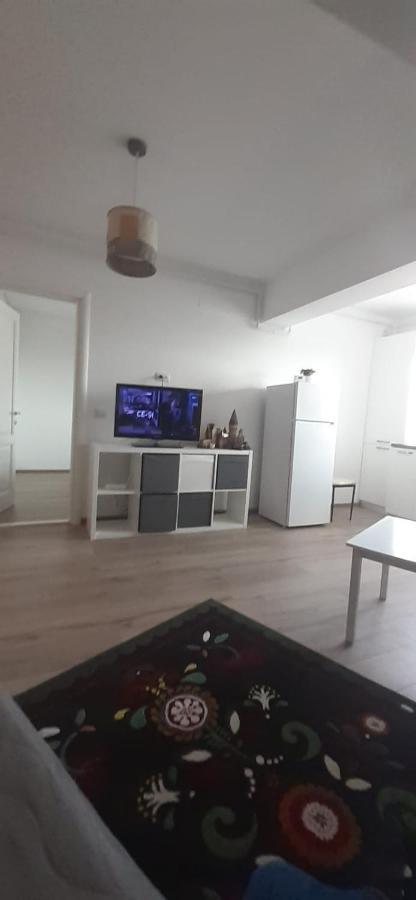 Apartament Central. Bloc Nou. Apartment Bacau Bagian luar foto