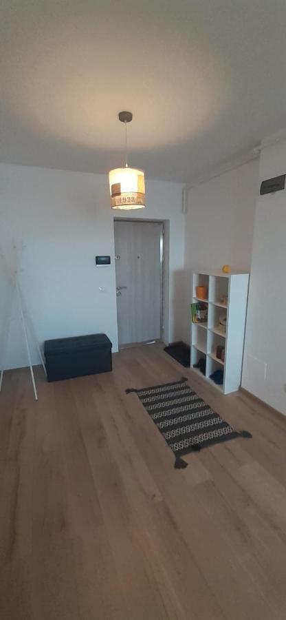 Apartament Central. Bloc Nou. Apartment Bacau Bagian luar foto